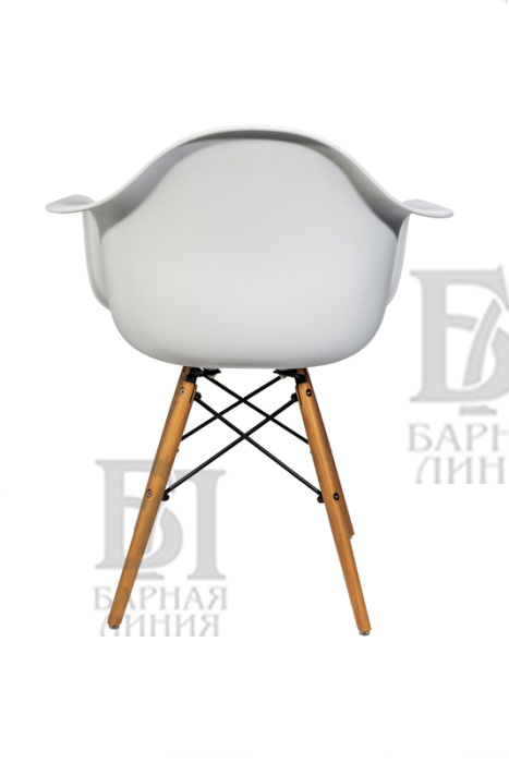 кресло eames деревянные ножки